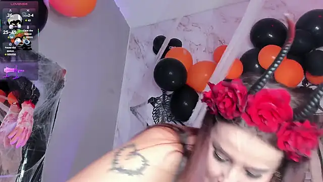 Snapshot of ErikaMontiel__ chatting on October 2025 08:41:01 PM ErikaMontiel online show from October 2025 08:41:01 PM