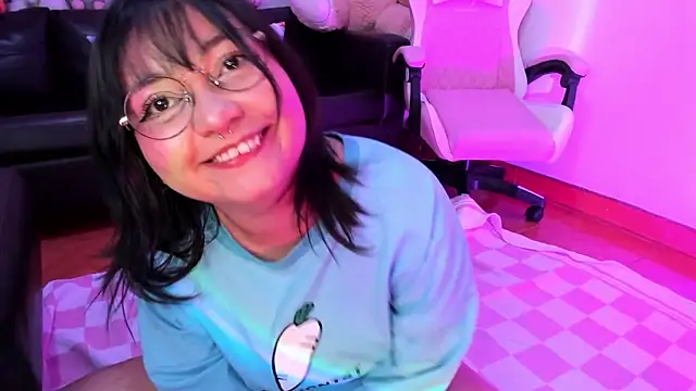 Lolii Zoe online show from November 2025 08:24:02 PM