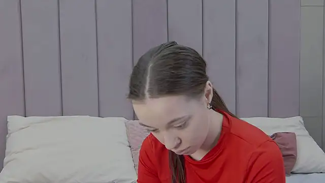 ZoeyNeal online show from March 2026 01:58:02 PM