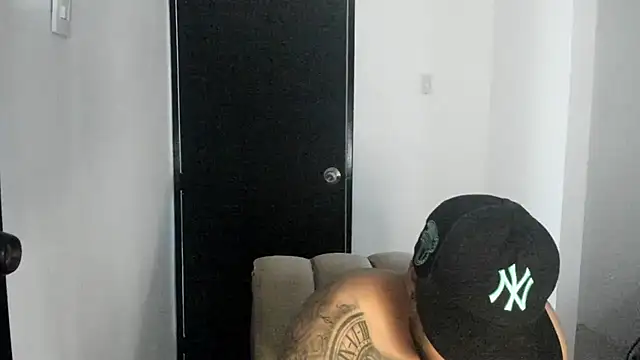 ThiagoLugo online show from May 2026 04:15:01 PM