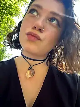 Snapshot of lucy-joy chatting on September 2025 09:31:01 AM lucy-joy online show from September 2025 09:31:01 AM