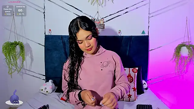 Snapshot of Camilla_Miller01 chatting on December 2025 12:47:01 PM Camilla Miller01 online show from December 2025 12:47:01 PM