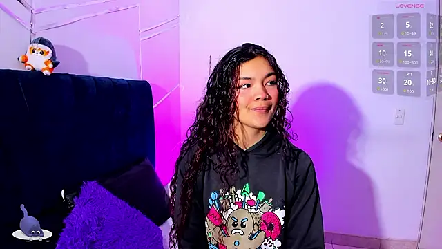 Snapshot of Camilla_Miller01 chatting on February 2026 12:53:02 PM Camilla Miller01 online show from February 2026 12:53:02 PM