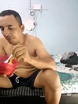 miroqui143 online show from October 2025 11:28:02 PM