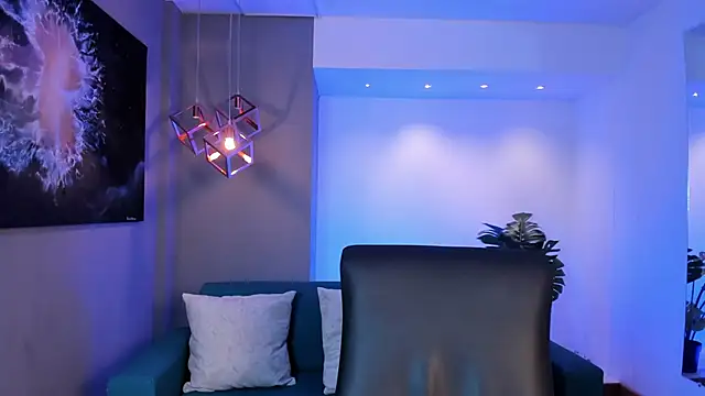 AidaJones online show from November 2025 11:49:01 AM