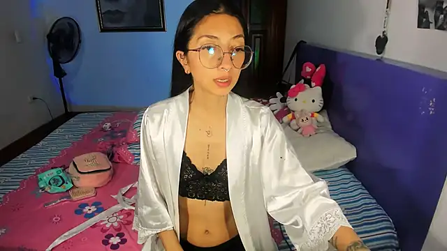 Anais lux online show from June 2026 12:27:01 AM