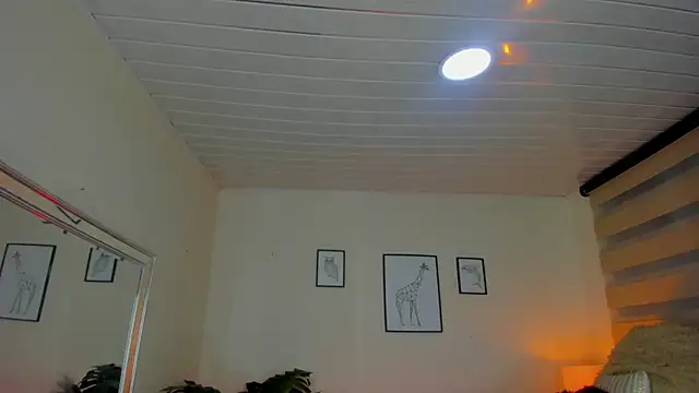 LusyKitty online show from September 2025 02:39:02 PM