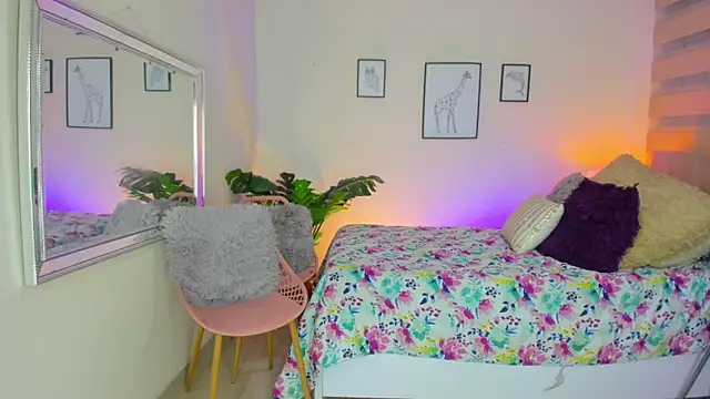 LusyKitty online show from September 2025 03:03:01 PM