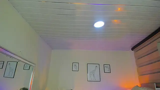 LusyKitty online show from October 2025 04:04:01 PM