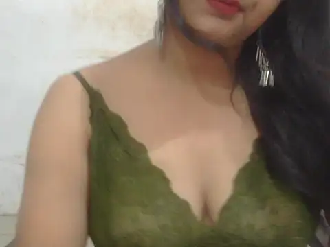 Snapshot of POOJA_199 chatting on June 2026 06:40:02 AM POOJA 199 online show from June 2026 06:40:02 AM