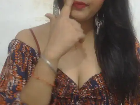 Snapshot of POOJA_199 chatting on July 2026 07:04:02 AM POOJA 199 online show from July 2026 07:04:02 AM