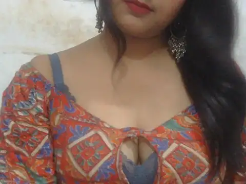 Snapshot of POOJA_199 chatting on July 2026 08:17:01 AM POOJA 199 online show from July 2026 08:17:01 AM