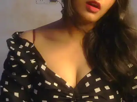 Snapshot of POOJA_199 chatting on July 2026 09:12:01 AM POOJA 199 online show from July 2026 09:12:01 AM