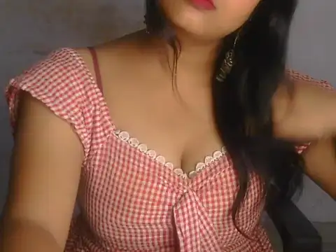 Snapshot of POOJA_199 chatting on July 2026 07:43:01 AM POOJA 199 online show from July 2026 07:43:01 AM