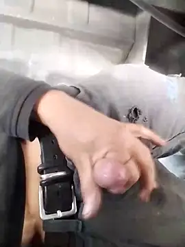 Snapshot of Titocortez86 chatting on February 2026 07:29:02 PM Titocortez86 online show from February 2026 07:29:02 PM