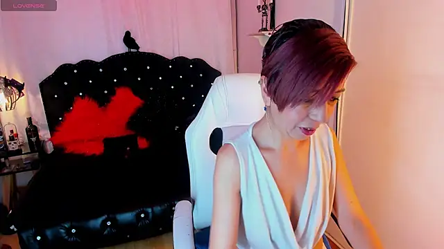 Trinityy   online show from December 2025 06:37:02 PM