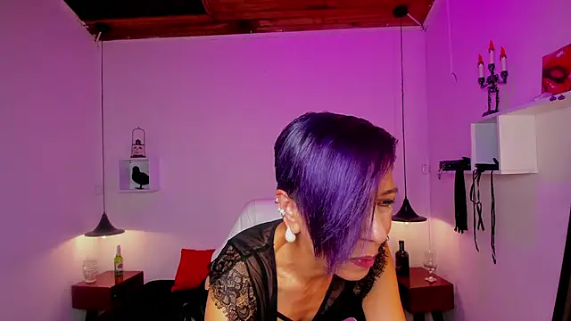 Snapshot of Trinityy__ chatting on June 2026 07:29:01 PM Trinityy online show from June 2026 07:29:01 PM