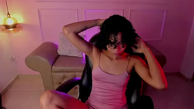 Snapshot of aitana_kahlo chatting on January 2026 07:39:01 PM aitana kahlo online show from January 2026 07:39:01 PM