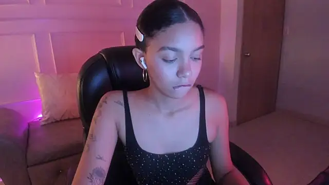 Snapshot of aitana_kahlo chatting on January 2026 07:26:01 PM aitana kahlo online show from January 2026 07:26:01 PM