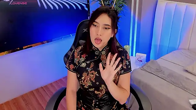 Skyyle  online show from March 2026 01:16:02 PM