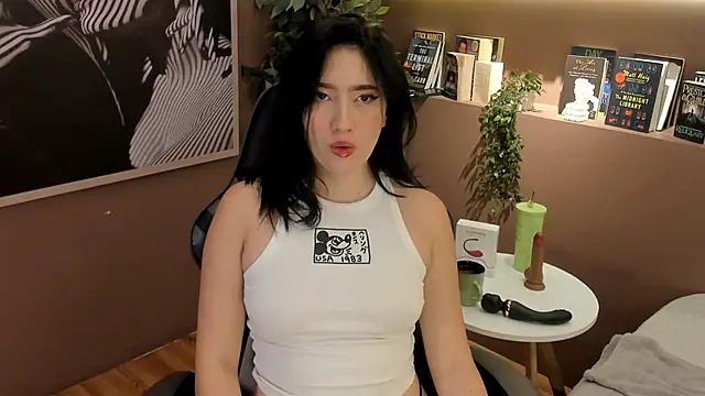 Skyyle  online show from May 2026 01:42:02 PM
