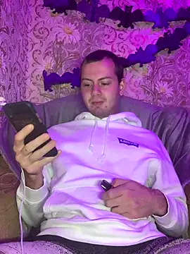 Snapshot of sal0mka chatting on October 2025 08:09:02 PM sal0mka online show from October 2025 08:09:02 PM