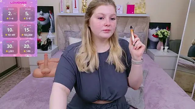 Snapshot of AmeliaDiamond chatting on October 2025 12:21:02 AM AmeliaDiamond online show from October 2025 12:21:02 AM