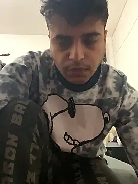 Snapshot of Noam7080z chatting on January 2026 07:25:02 AM Noam7080z online show from January 2026 07:25:02 AM