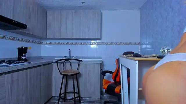 ZaiMoon  online show from November 2025 07:57:01 PM