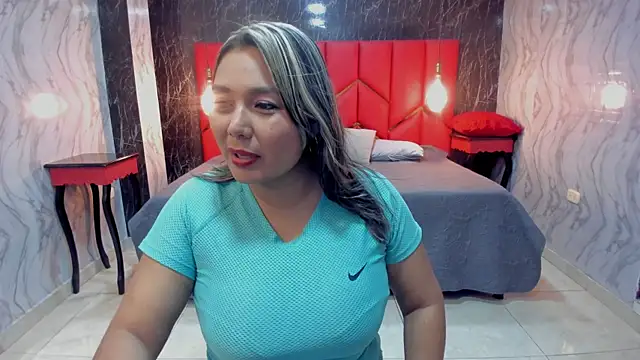 LatinaHoleQueen online show from December 2025 03:08:02 PM