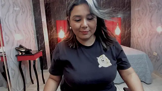 LatinaHoleQueen online show from July 2026 03:41:01 PM