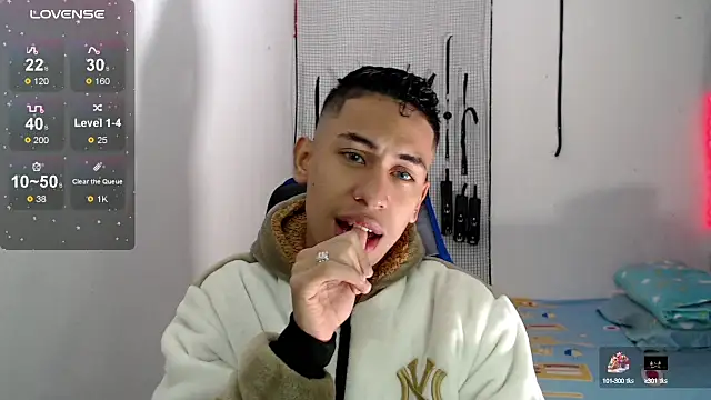 dylan apol0 online show from September 2025 03:18:02 AM