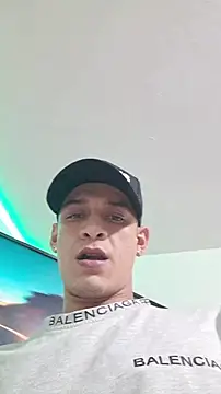 Ethanho0t online show from December 2025 09:51:02 AM