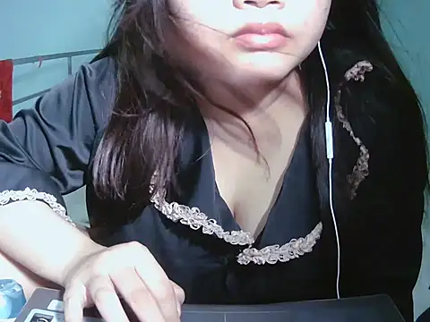 Lily3322 online show from May 2026 03:13:02 AM