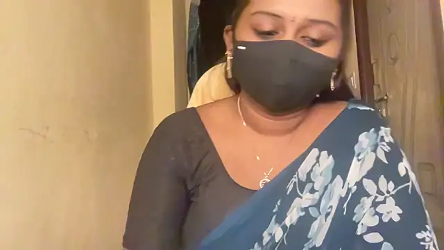 Pavani-Sexy online show from February 2026 07:04:02 PM