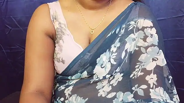 Pavani-Sexy online show from June 2026 05:02:02 PM