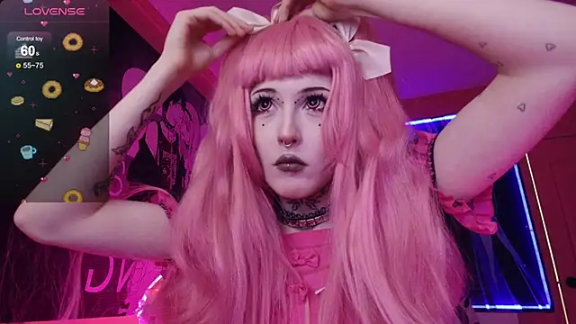 MilkMeSoftly online show from October 2025 08:17:01 AM