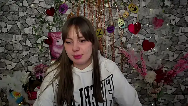 Amanda Bright  online show from November 2025 12:18:02 PM