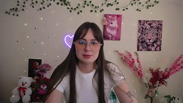 Amanda Bright  online show from May 2026 10:32:02 AM