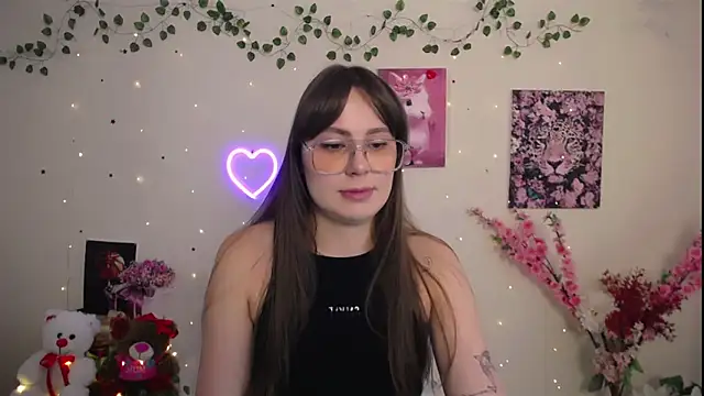 Amanda Bright  online show from May 2026 09:06:02 AM