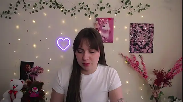 Amanda Bright  online show from June 2026 10:05:02 AM