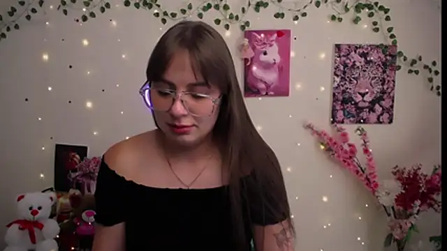 Amanda Bright  online show from July 2026 11:06:02 AM