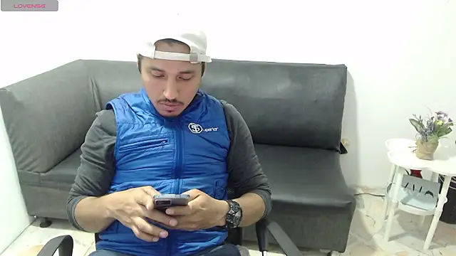 ColombiaStrip online show from February 2026 02:21:01 AM