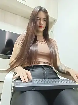 Demy Rhoades online show from June 2026 03:17:02 PM