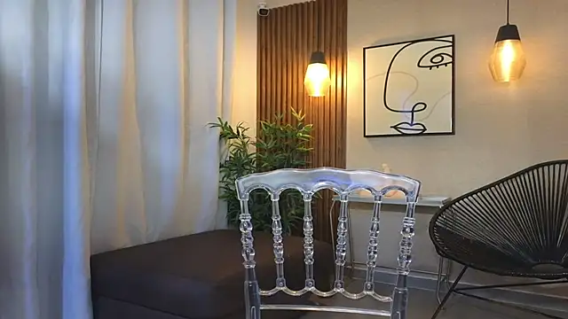 Lia Mar  online show from October 2025 06:18:02 PM