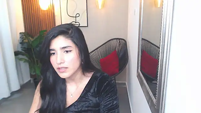 Lia Mar  online show from April 2026 06:10:02 PM