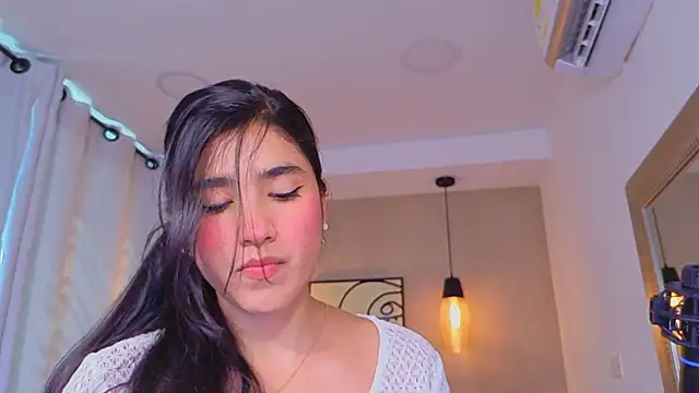 Lia Mar  online show from May 2026 06:15:02 PM