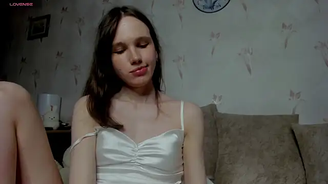 Snapshot of Annatomnaya chatting on November 2025 07:16:01 PM Annatomnaya online show from November 2025 07:16:01 PM