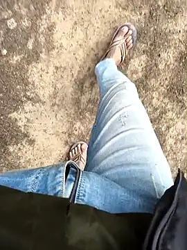 Snapshot of OmeningFurorji chatting on February 2026 10:20:02 AM OmeningFurorji online show from February 2026 10:20:02 AM