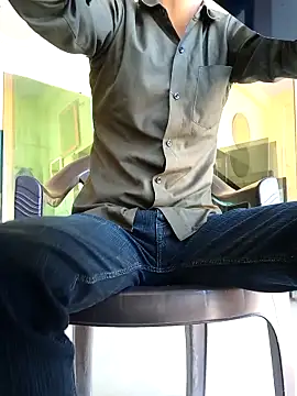 Snapshot of OmeningFurorji chatting on March 2026 06:08:01 AM OmeningFurorji online show from March 2026 06:08:01 AM